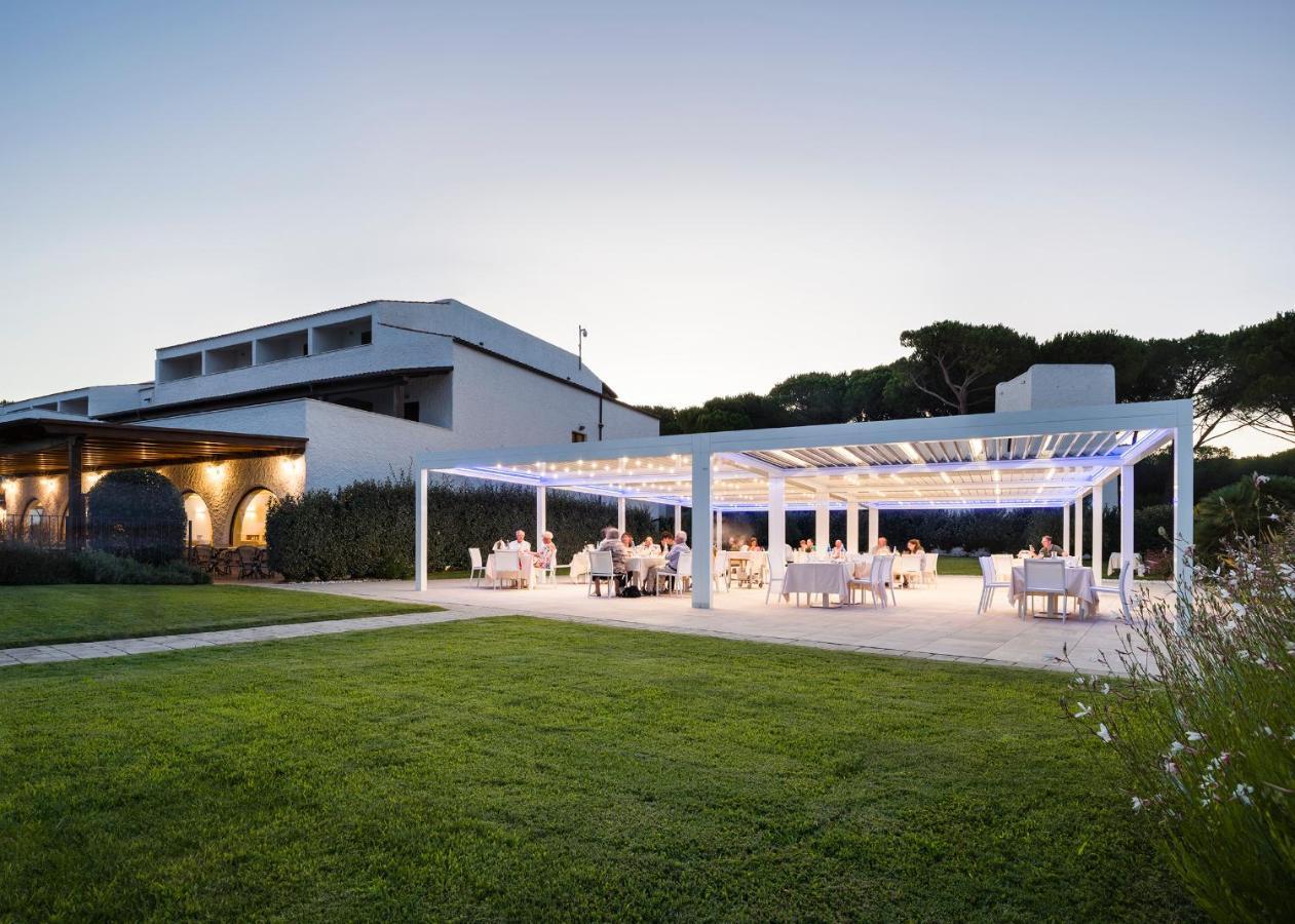 Hotel Punta Negra Fertilia Exterior photo
